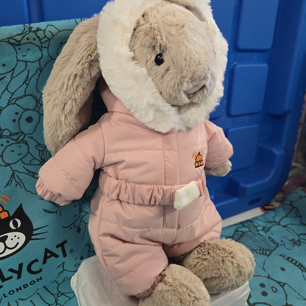 NWT Jellycat Bashful Bunny 'Snow Suit'